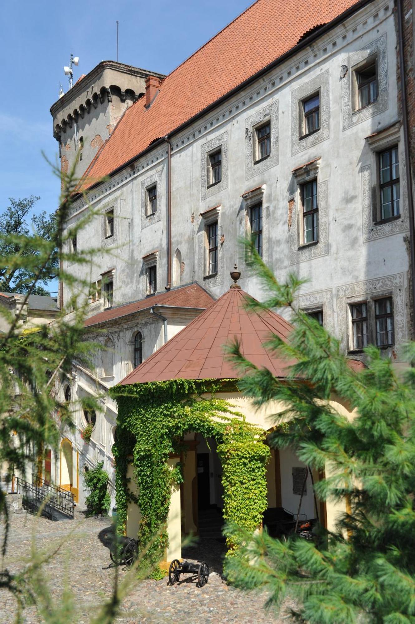 Zamek Otmuchow Exterior photo